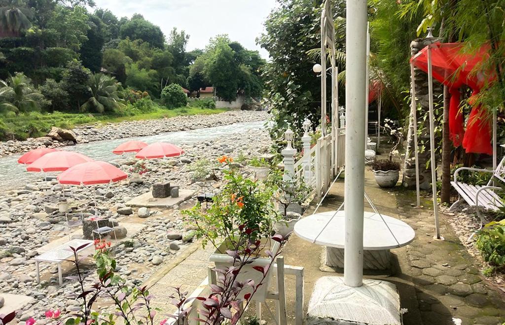 New The Heritage Resort & Restaurant Bukit Lawang Bandartelu Екстериор снимка